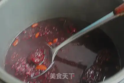 Make Red bean date black rice congee step 5