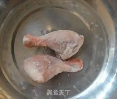 Make Roast chicken leg with fork step 0