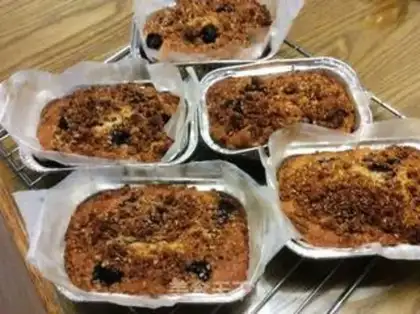 Make Crackers, blueberry cake step 10