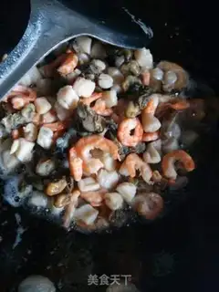 Make Seafood buns step 7