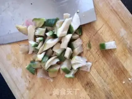 Make radish and fried chicken chest step 2