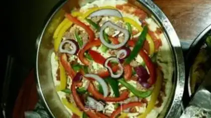 Make Italian pizza step 3