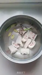 Make Sea bean pig hoof soup step 0