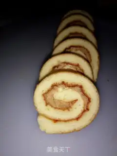Make Meat pine rolls step 8