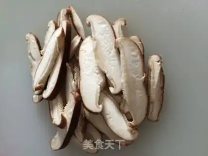 Make Mushroom Dutch beans step 1