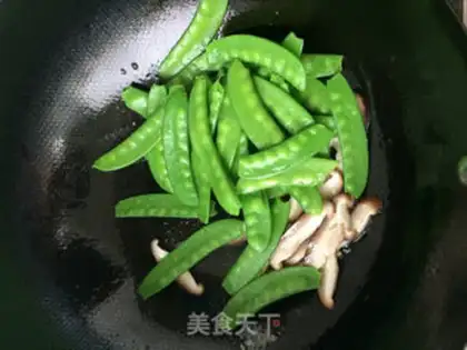 Make Mushroom Dutch beans step 5