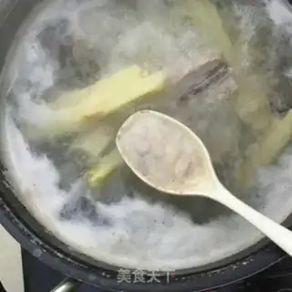 Make Pork-cane chop soup step 3