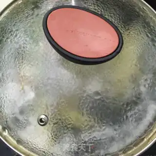 Make Pork-cane chop soup step 4