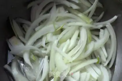 Make Homemade eggs onions step 0