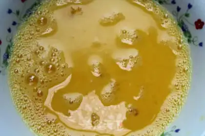 Make Homemade eggs onions step 1