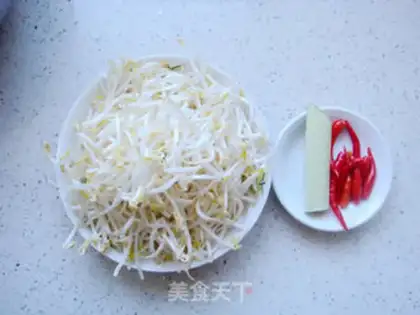 Make Sour green bean sprouts step 0