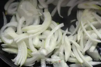 Make Homemade eggs onions step 4