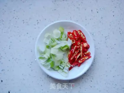 Make Sour green bean sprouts step 1
