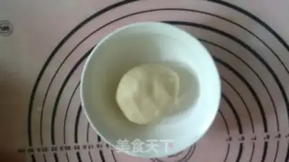 Make Snowflake cookies step 4