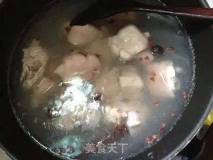 Make Hot pig hoofs step 2