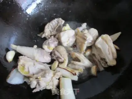 Make Fungus hen soup step 4