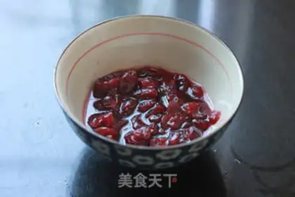 Make The cranberry rice cake step 0