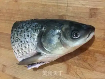 Make Fish head, melon soup step 1
