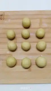Make Black Sesame Potato Yuen step 9