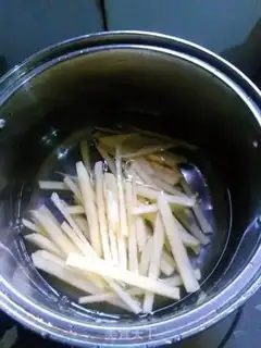 Make Spilled potatoes step 4