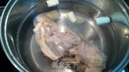 Make Homemade chicken broth step 2