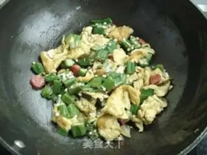 Make Autumn fried eggs step 8
