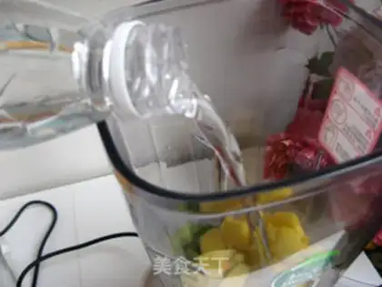 Make ♪ Monkey mango juice ♪ step 3