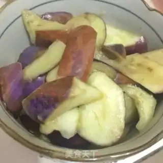 Make Spicy pork and eggplant step 3
