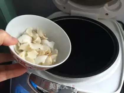 Make Peach gel lilies step 4