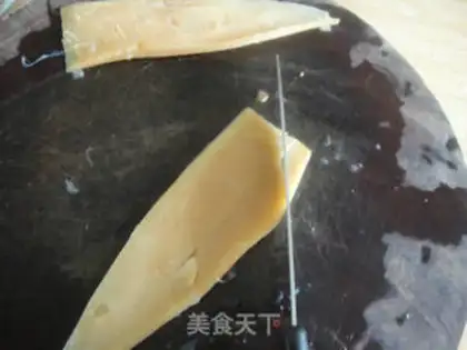 Make Red oil squid step 1
