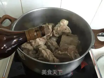 Make ♪ White radish, golden mushroom bone soup ♪ step 1