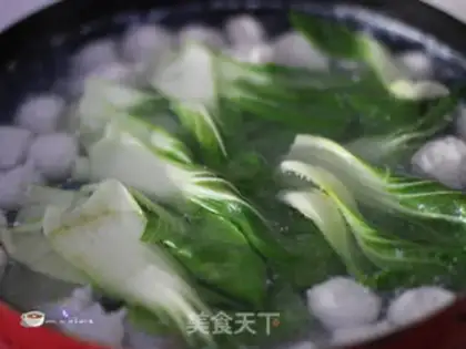Make Handmade fishball soup step 7