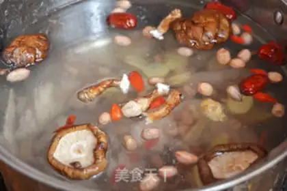 Make ♪ Sand medicine carrot chicken soup ♪ step 3