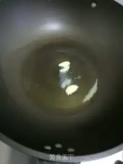 Make Garlic cabbage step 1