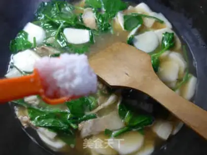 Make Pork spinach pastry soup step 6