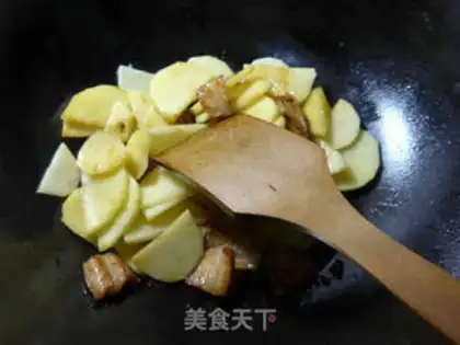 Make Pork cabbage for potatoes step 3