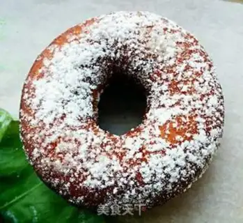 Make Christmas doughnuts step 12