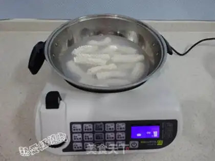 Make Fish and squid rolls step 2