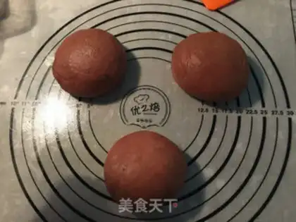 Make Coco-magnets with a soft heart step 4