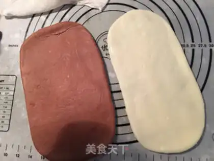 Make Coco-magnets with a soft heart step 8