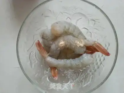 Make Tea, shrimp, tomato step 1