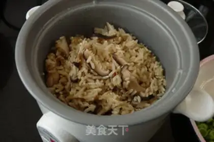 Make Puffed rice with meat mushrooms step 4