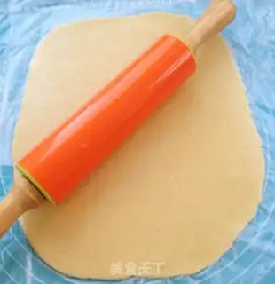 Make Chocolate dollhead cookies step 6