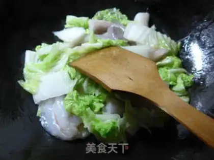 Make Shrimp rice with cabbage step 3