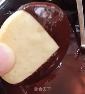 Make Chocolate dollhead cookies step 15