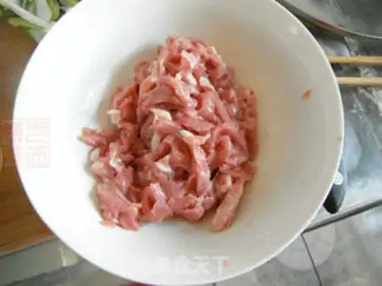 Make Onion fried lamb step 3
