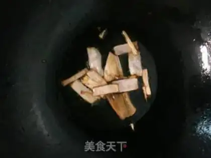 Make Onion egg noodles step 3