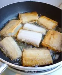 Make Jell-O fish step 2
