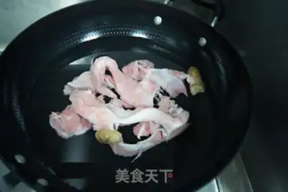 Make Mushroom beef sauce step 0