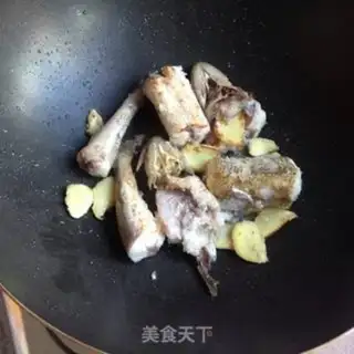 Make Sardine soup step 1